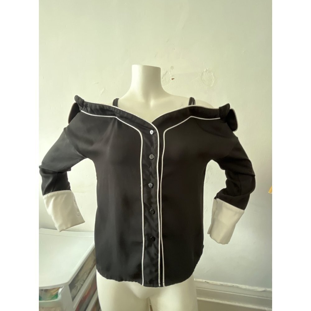 AXAX off the shoulder mod preppy black and white button down Strappy blouse S